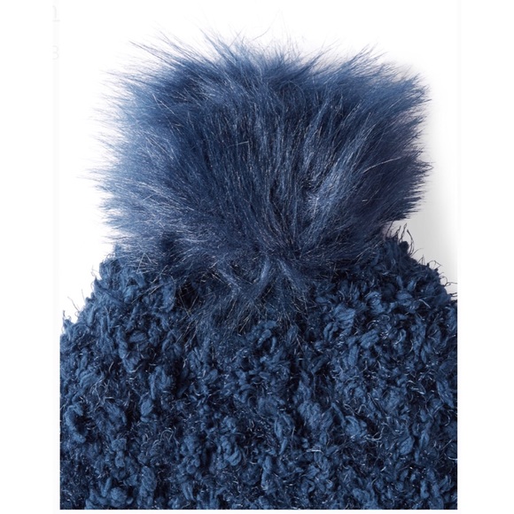 Girl’s 3 Piece Hat Glove And Scarf Fashion Set NWT - Picture 2 of 3